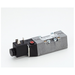 5/2-Wegeventil (Grundplattenventil) ISO STAR - Größe 1 - Betätigung Elektromagnet/Feder Norgren SXE9573-Z80-60-13J Spannung: 24 V d.c., Produktphoto